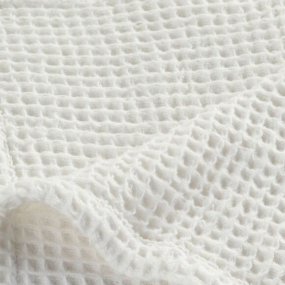 Pottery Barn White Full/Queen Waffle Weave Blanket. FLAW - Picture 2 of 3